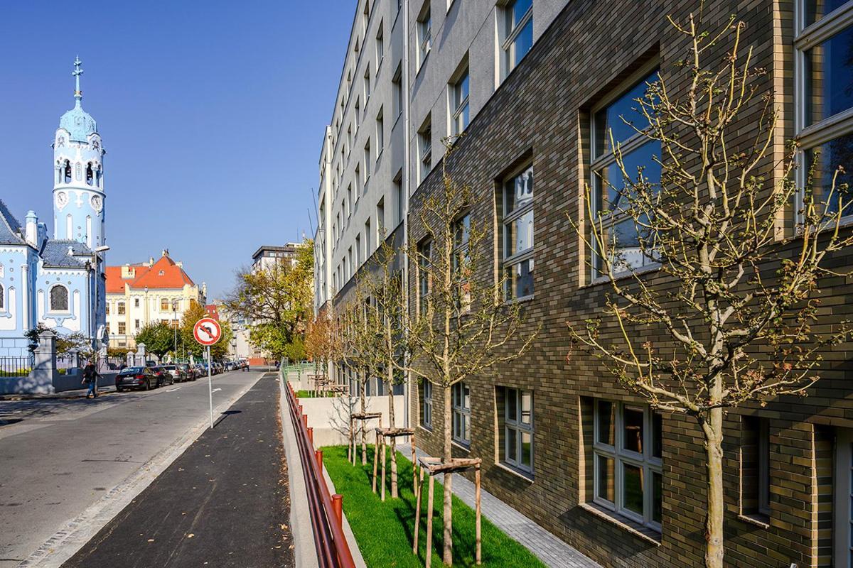 Luxury Apartment In City Centrum By Ota Group Bratislava Buitenkant foto